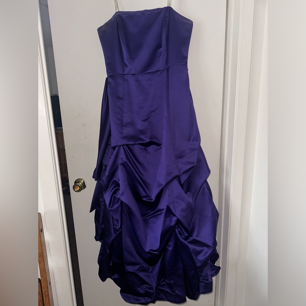 Size 14 Bridesmaid Dress from David’s Bridal Style 81123 Purple 100% Polyester